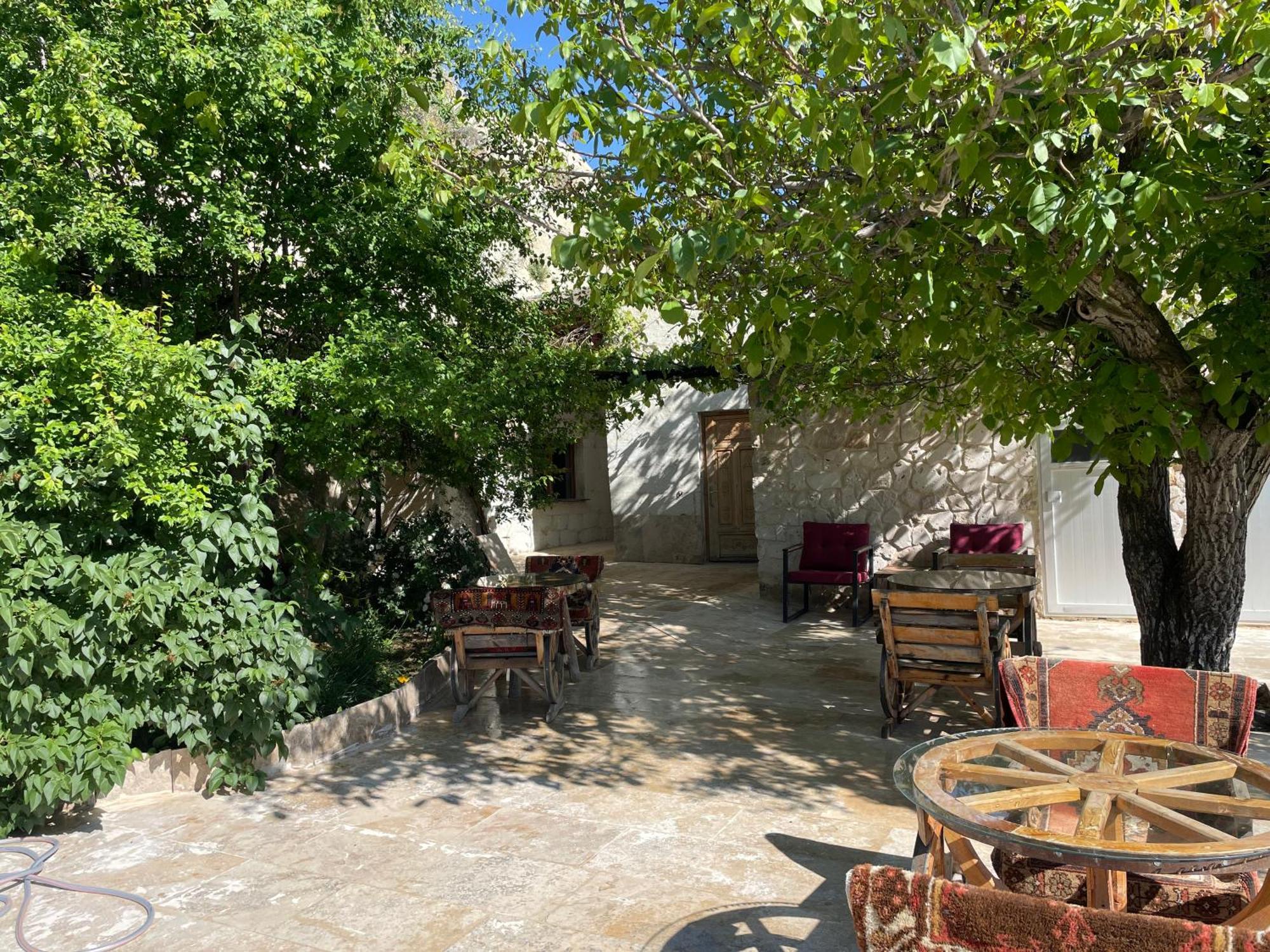 Bed and Breakfast Cappadocıa St.Nıno'S Garden Ortahisar Exterior foto